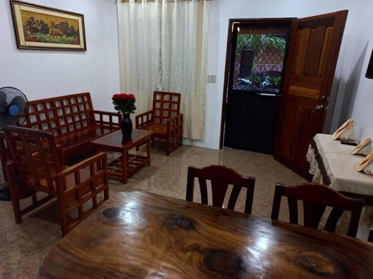 Foxtail Guesthouse Siargao General Luna  Dış mekan fotoğraf